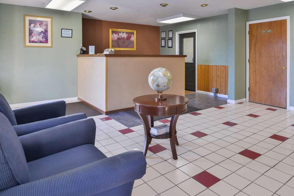 Americas Best Value Inn Of Decatur Interior foto