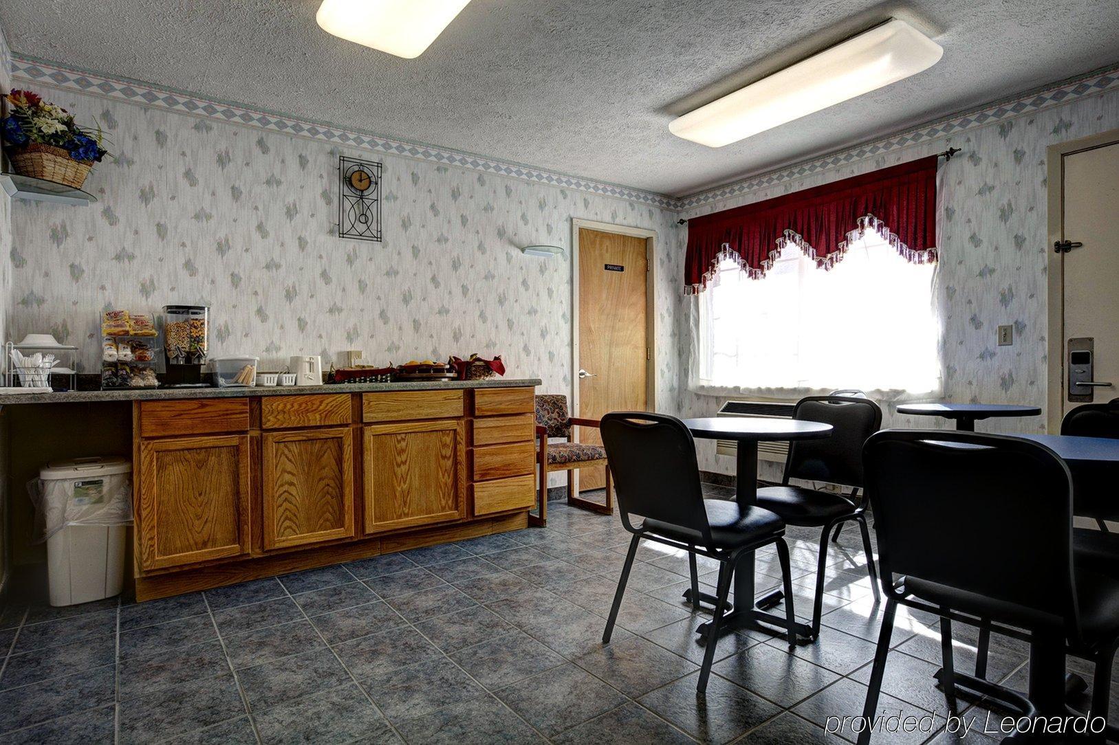 Americas Best Value Inn Of Decatur Restaurant foto
