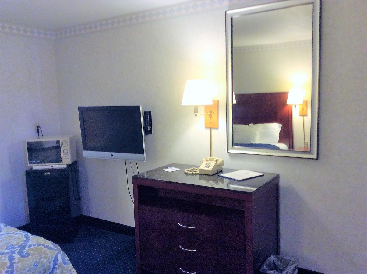 Americas Best Value Inn Of Decatur Exterior foto