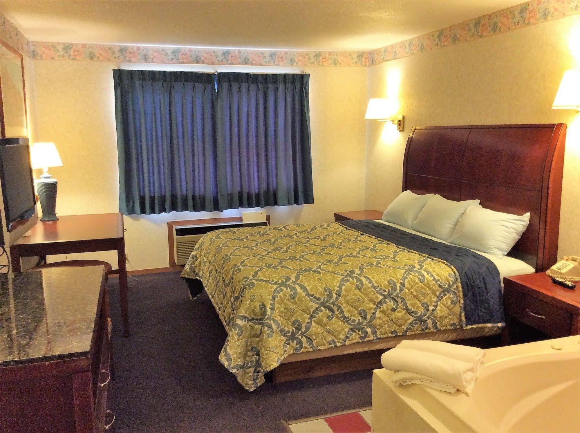 Americas Best Value Inn Of Decatur Exterior foto