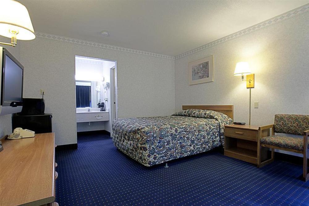 Americas Best Value Inn Of Decatur Cameră foto